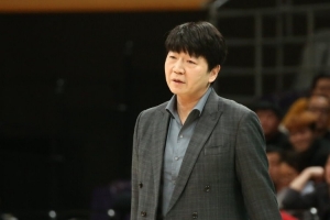 国际布拉蒂斯拉瓦vs尼特拉蓝翼直播_原声解说信号_jrs直播网