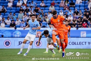 克鲁茨波克vsLSK戈查卓德直播_手机无插件版_jrs直播网