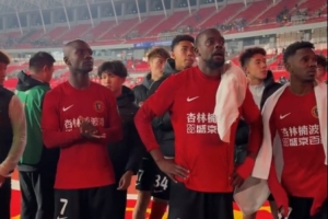 布瑞篮团vs话事人直播_免费在线观看_jrs直播网