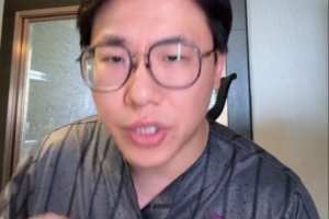 新西伯利亚vs格罗兹尼戴拿模直播_免费在线观看