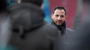 洛比托学院vs英特克拉比直播_原声解说信号