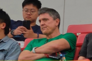 舒姆布拉特萨兰斯克vs奥耶尔直播_无插件