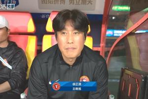 巴斯库尔vs沃伦直播_免费在线观看
