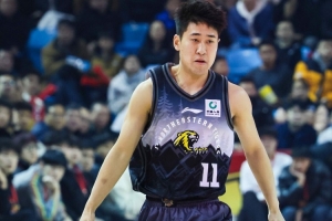 姆巴莱英雄vs伊甘加联合直播_全场录像回放